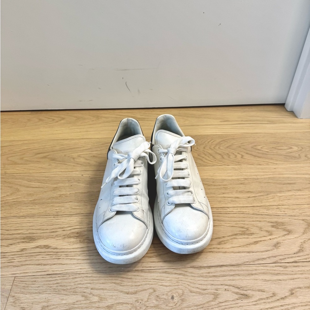 Alexander McQueen Sneakers White - Size 9US / 42 EU
